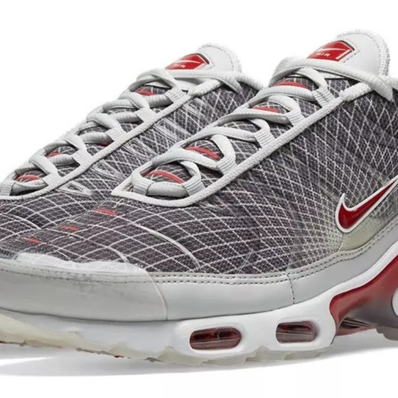 air max plus wave grid